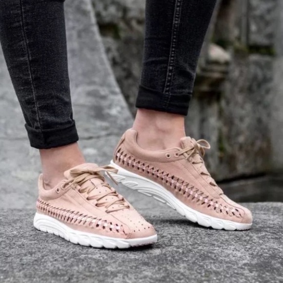nike air mayfly woven